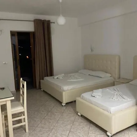 Ξενοδοχείο Marku 3*